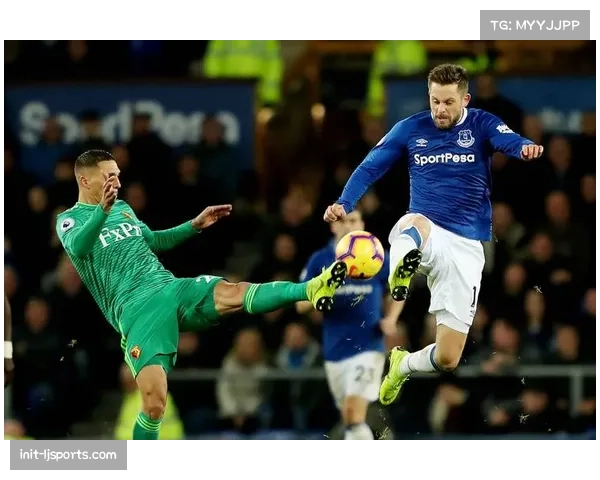 深度解析：埃弗顿十人防守体系如何攻克老特拉福德